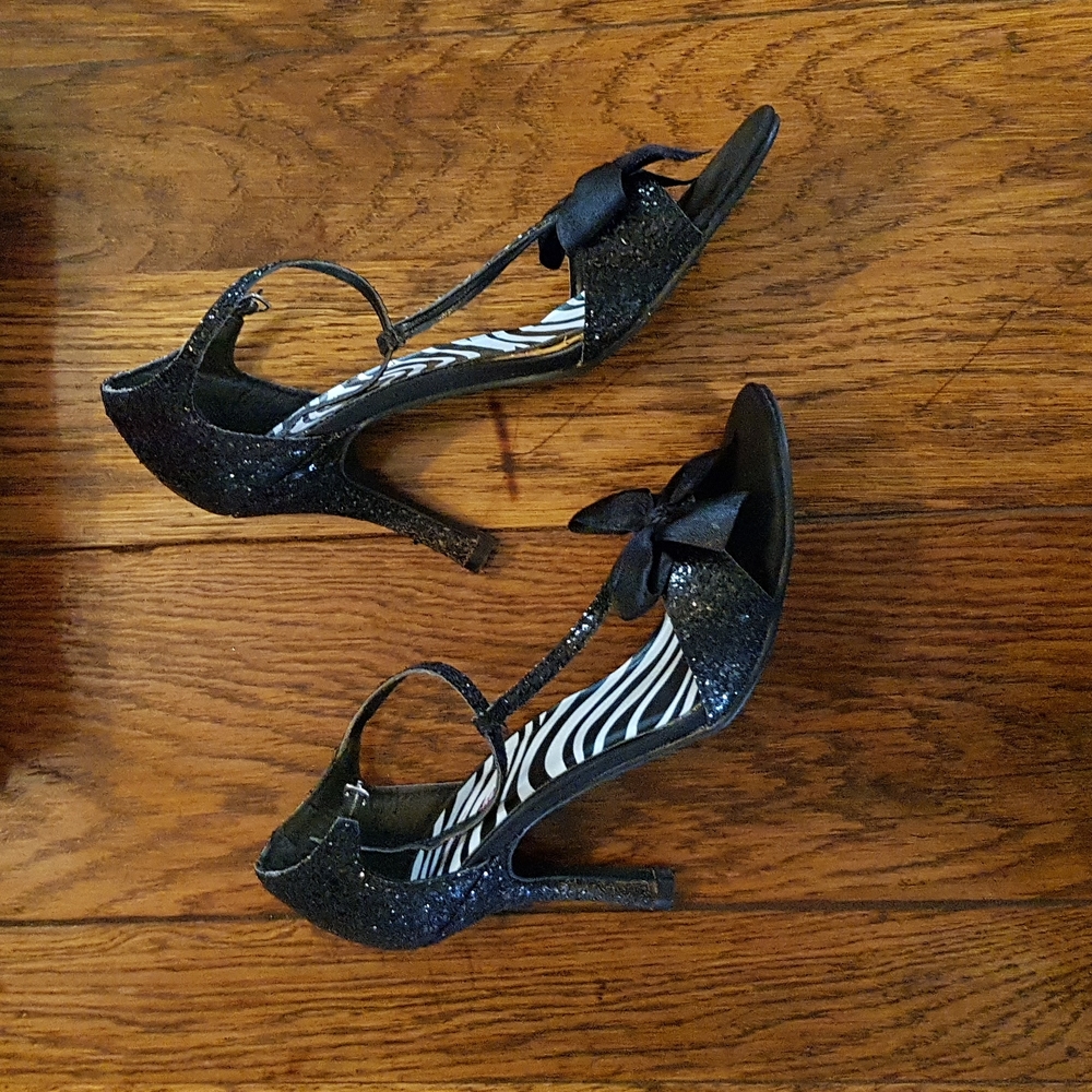 Torrid black heels size 8 W